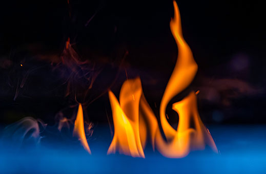 Das Element des Feuers und die spirituelle Bedeutung der Sternzeichen für Ihren Alltag!