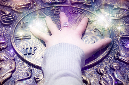 Astrology and future prediction - The personal problem analysis of the zodiac sign, ascendant and horoscope serves as a professional future oracle in difficult situations! If you want a glimpse into the future, ask the stars for an answer!