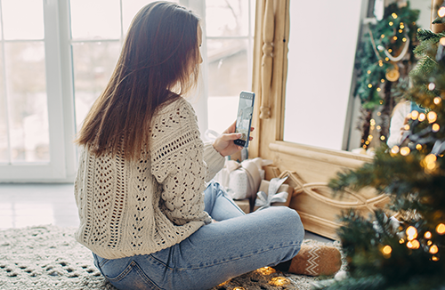 In winter, the zodiac sign Cancer often withdraws into the Christmas idyll.