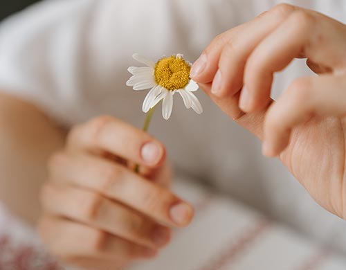In crisis situations, a spiritual life coach can give you information about possible healing methods.