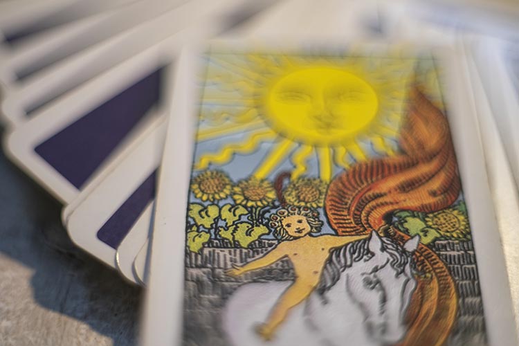 Various decks of cards are available to you when choosing your individual daily card.
