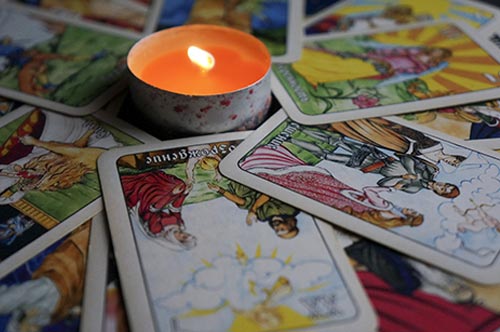 Your personal spiritual healing tarot reading at tarot.co.uk.