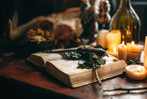 Past and old tales in the trusted Tarot.co.uk family tarot!