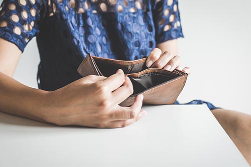 If you have money worries, you can consult the cards in the online tarot for the right course of action.